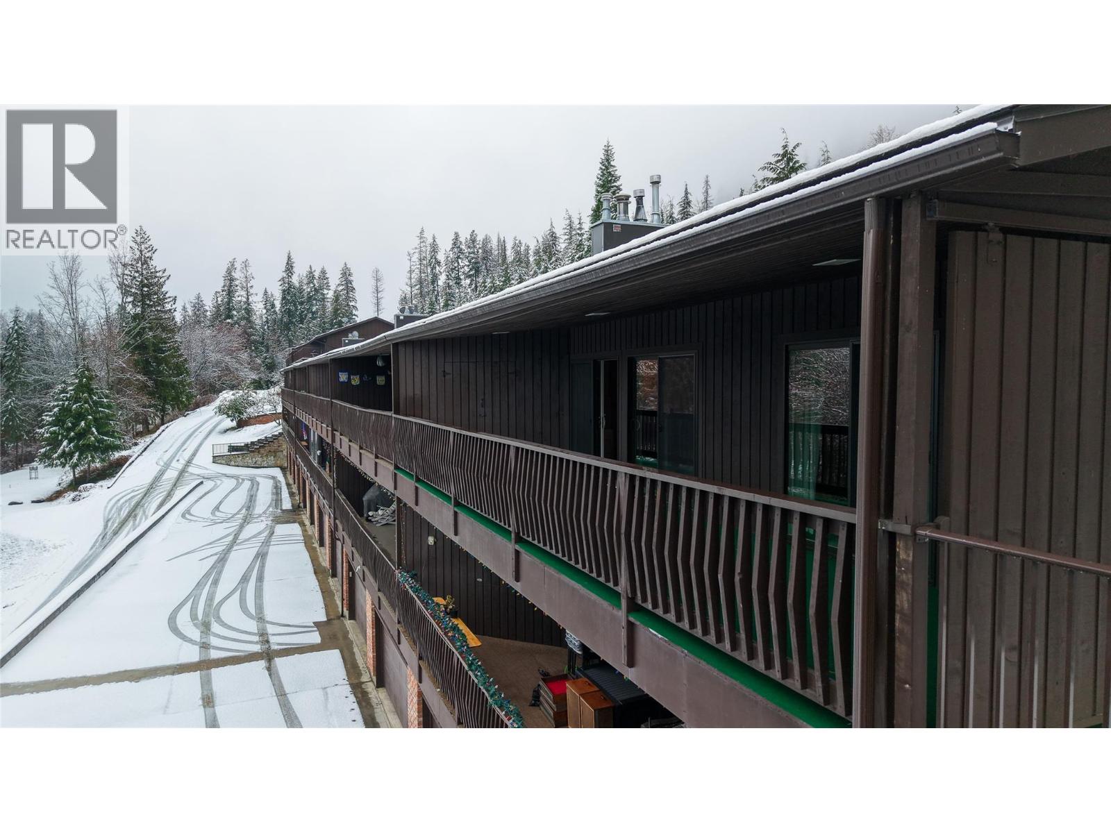 1691 3A Highway Unit# 32, Nelson