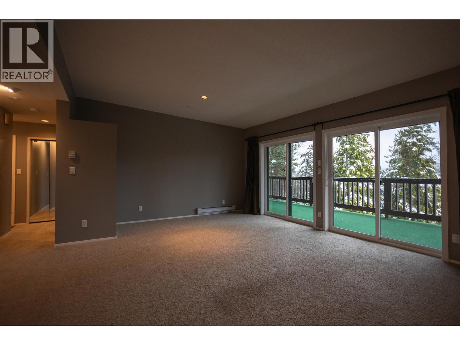 1691 3A Highway Unit# 32, Nelson