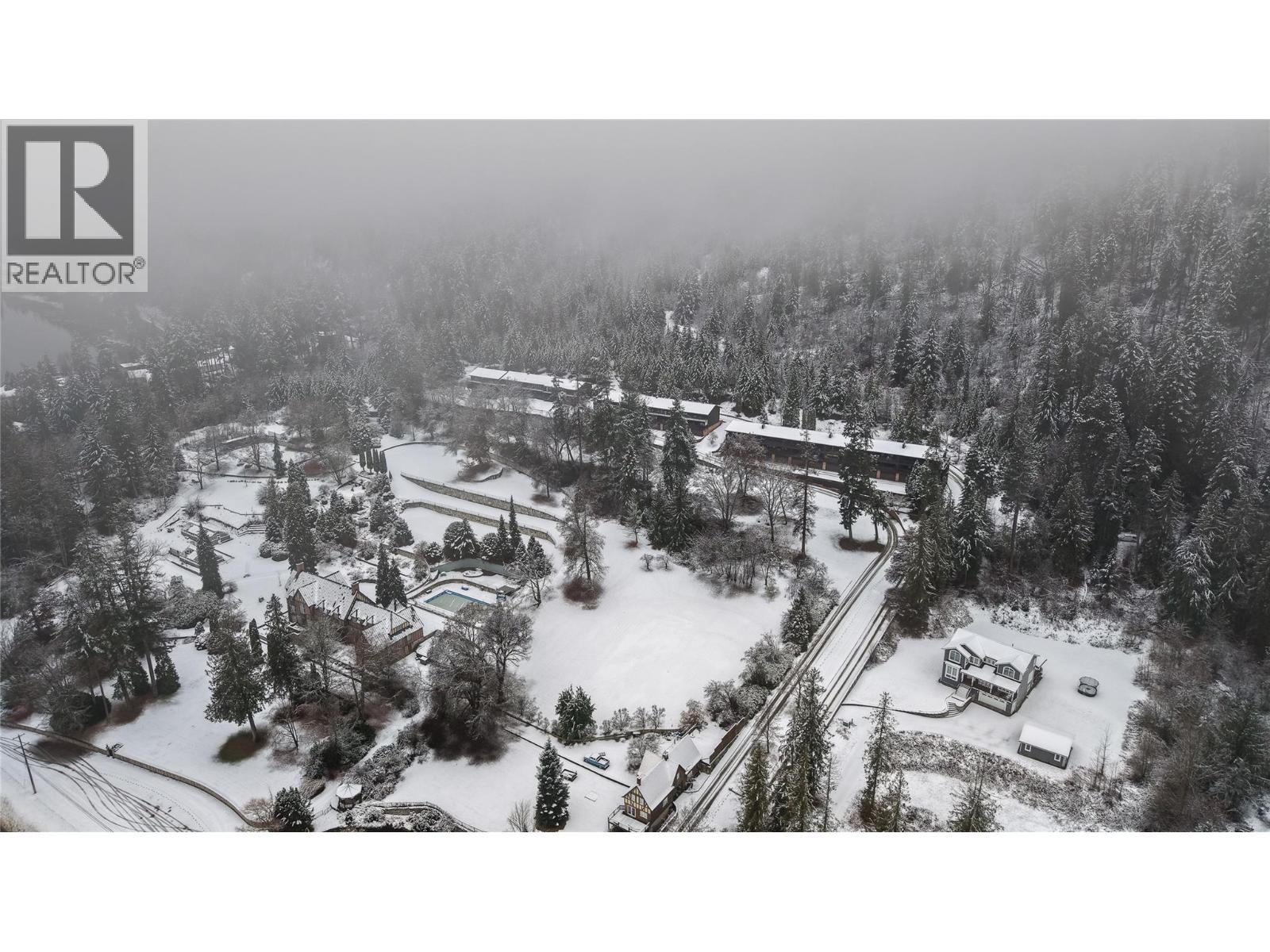 1691 3A Highway Unit# 32, Nelson