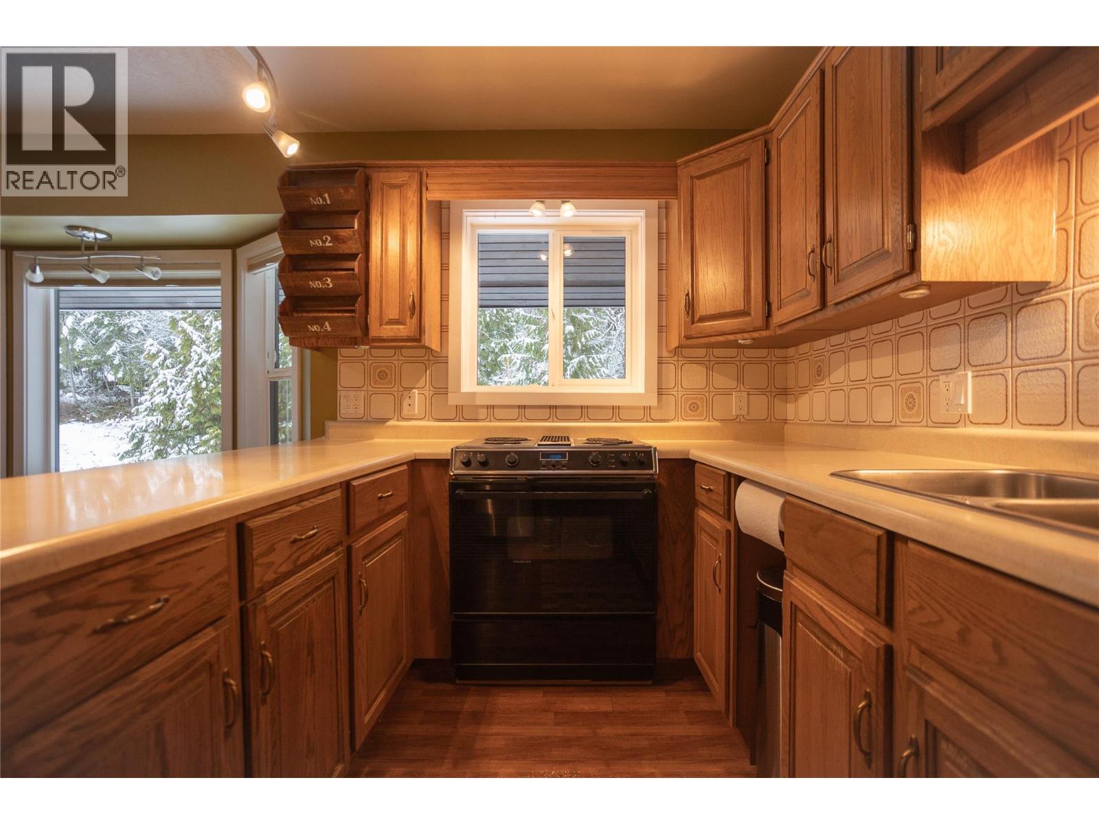 1691 3A Highway Unit# 32, Nelson