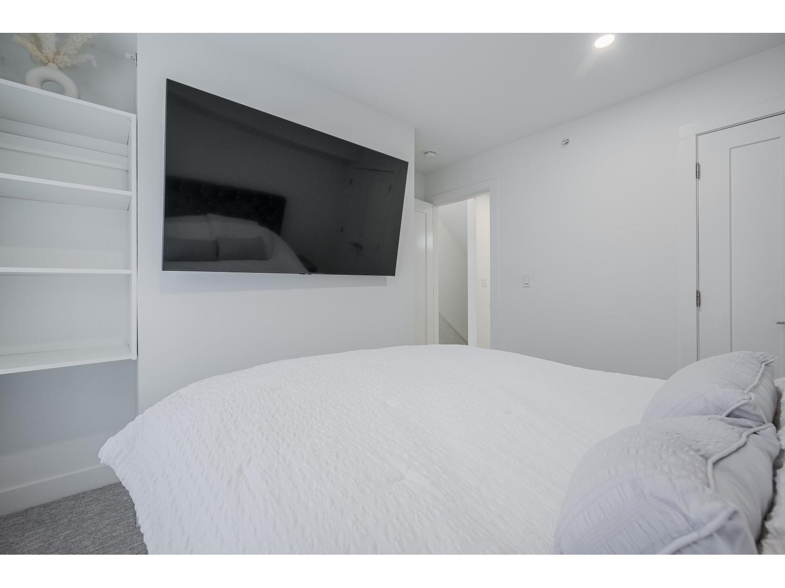 15 19760 55 AVENUE, Langley