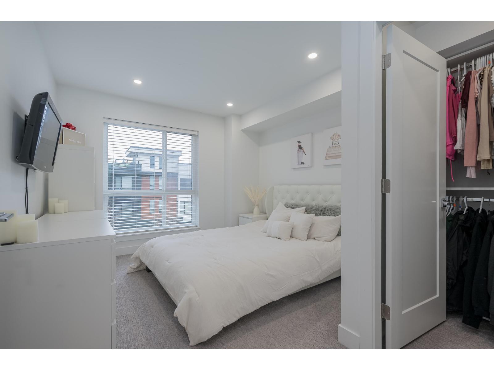 15 19760 55 AVENUE, Langley