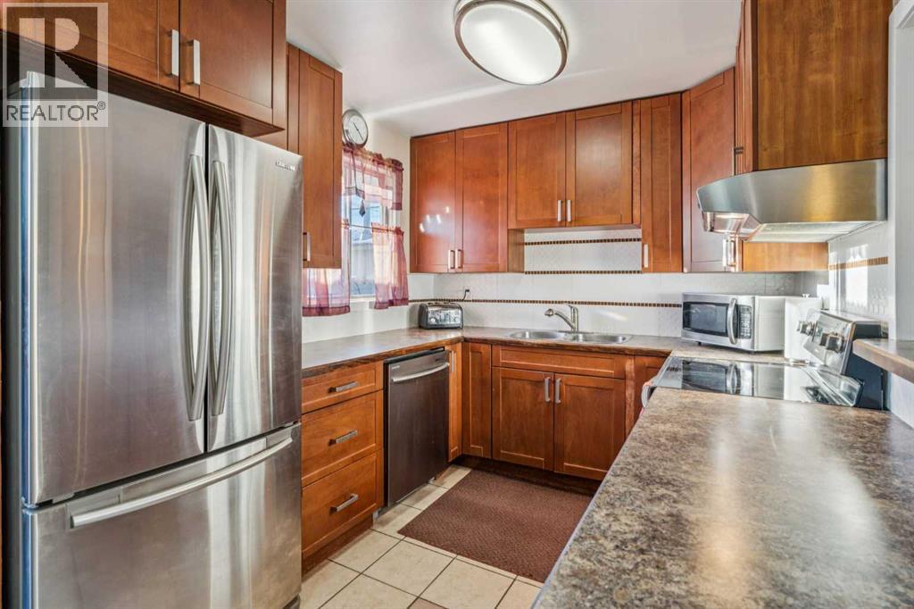 Single Family House Bungalow for Sale in   Street SE Southview Calgary 