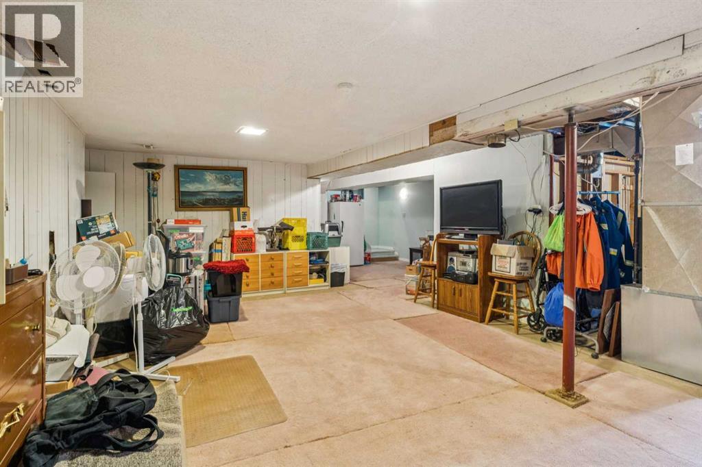 Single Family House Bungalow for Sale in   Street SE Southview Calgary 