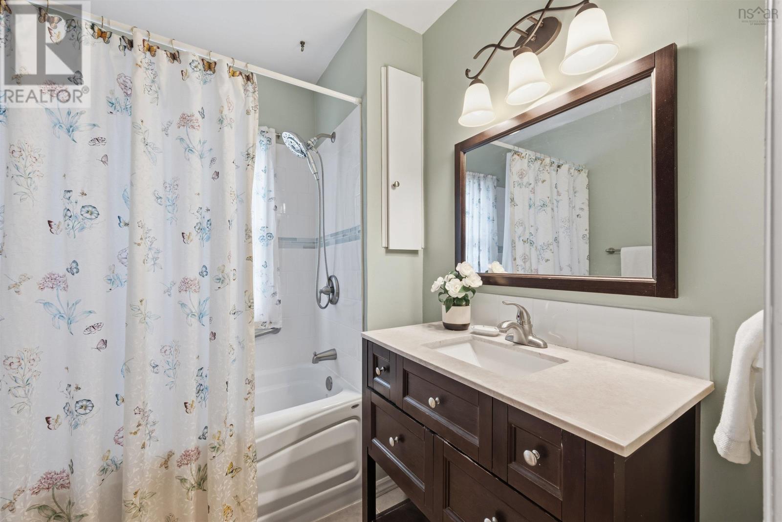 Property 18 of 24 of 6421 Dudley Street