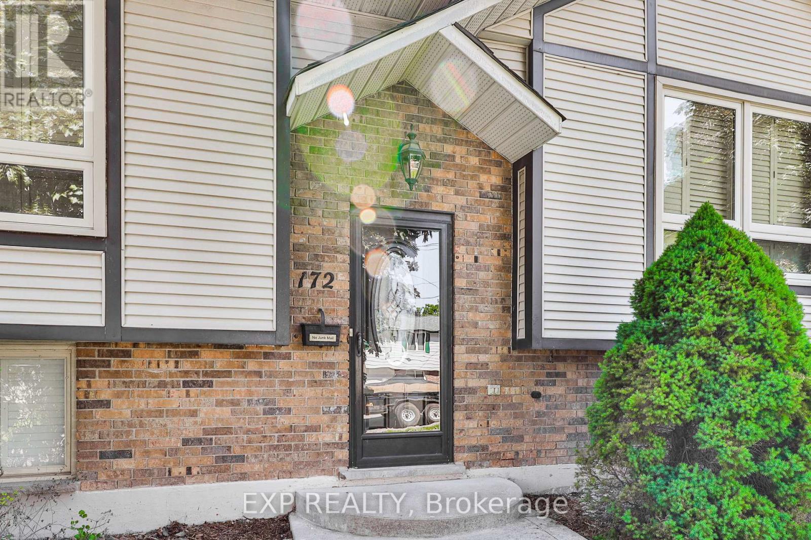 172 HANOVER PLACE - 2