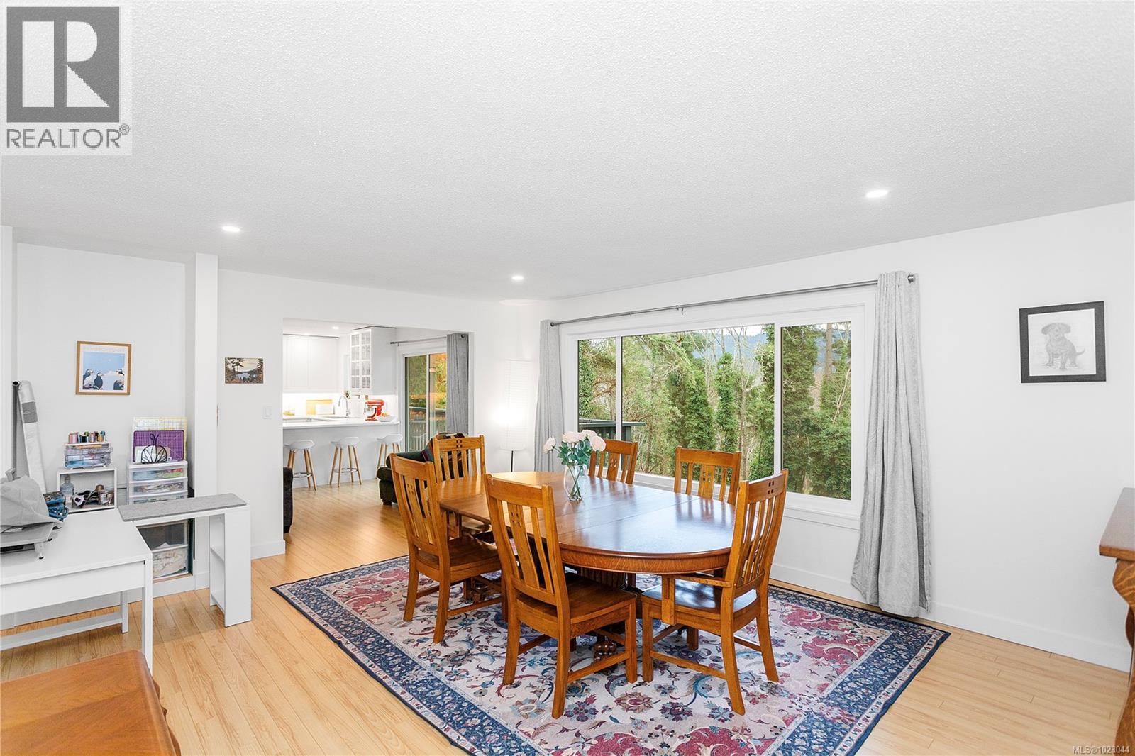 2373 Mcdivitt Dr, Nanoose Bay