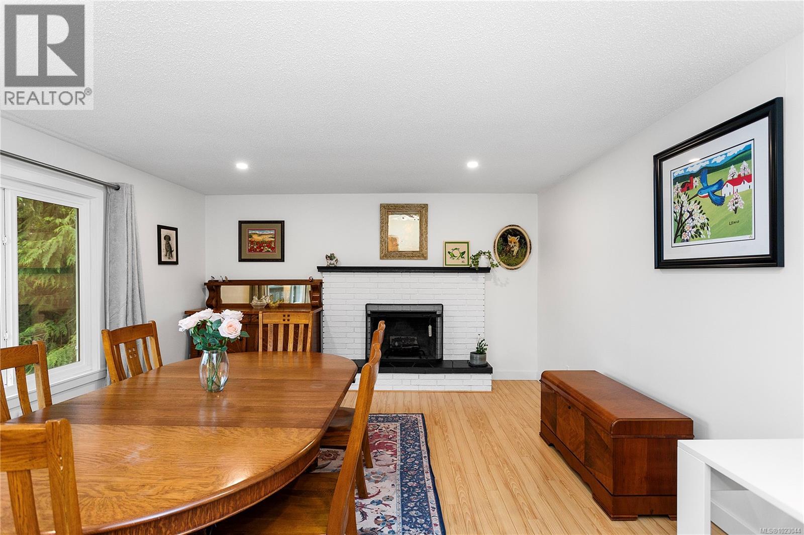 2373 Mcdivitt Dr, Nanoose Bay