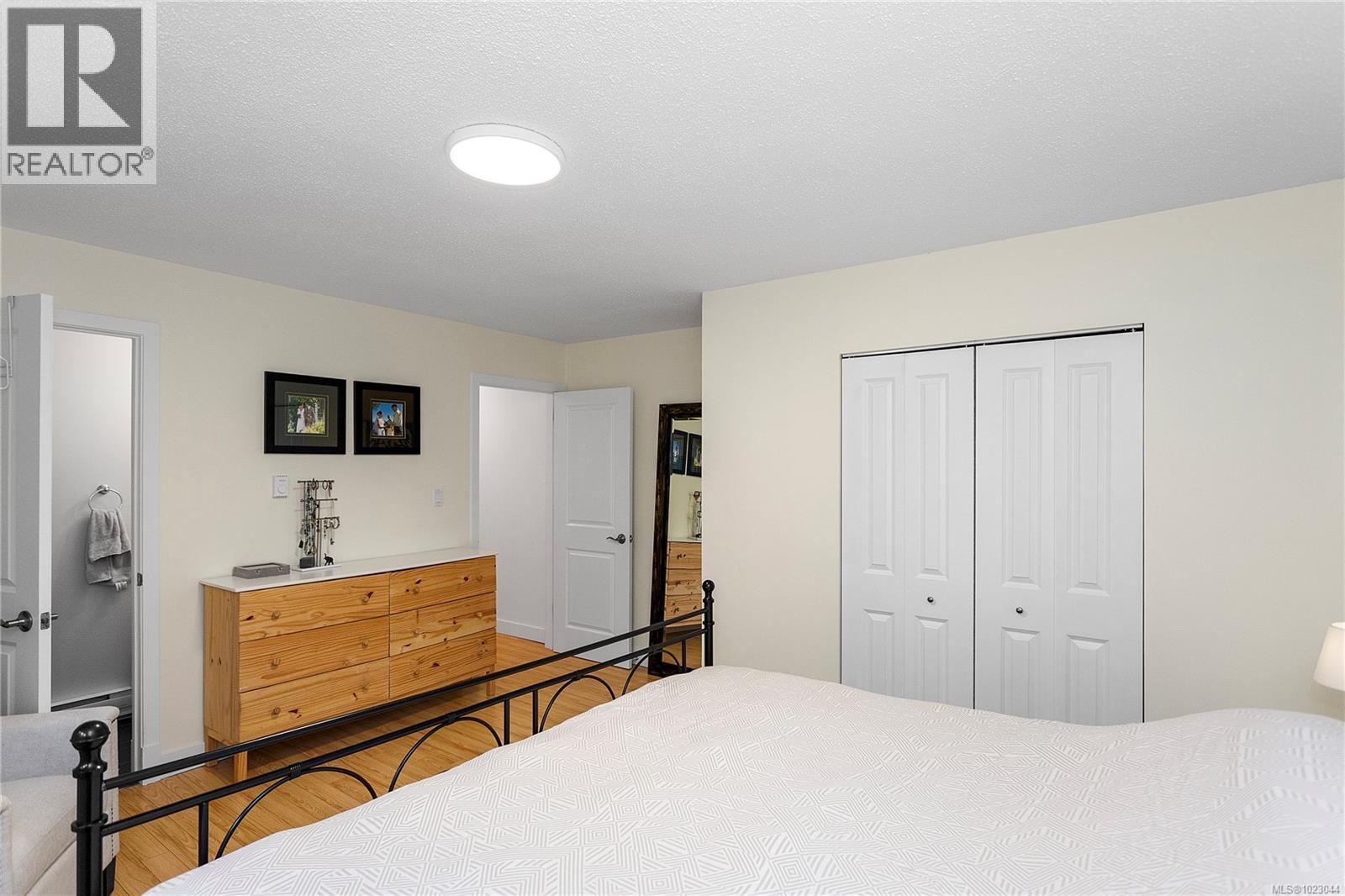 2373 Mcdivitt Dr, Nanoose Bay