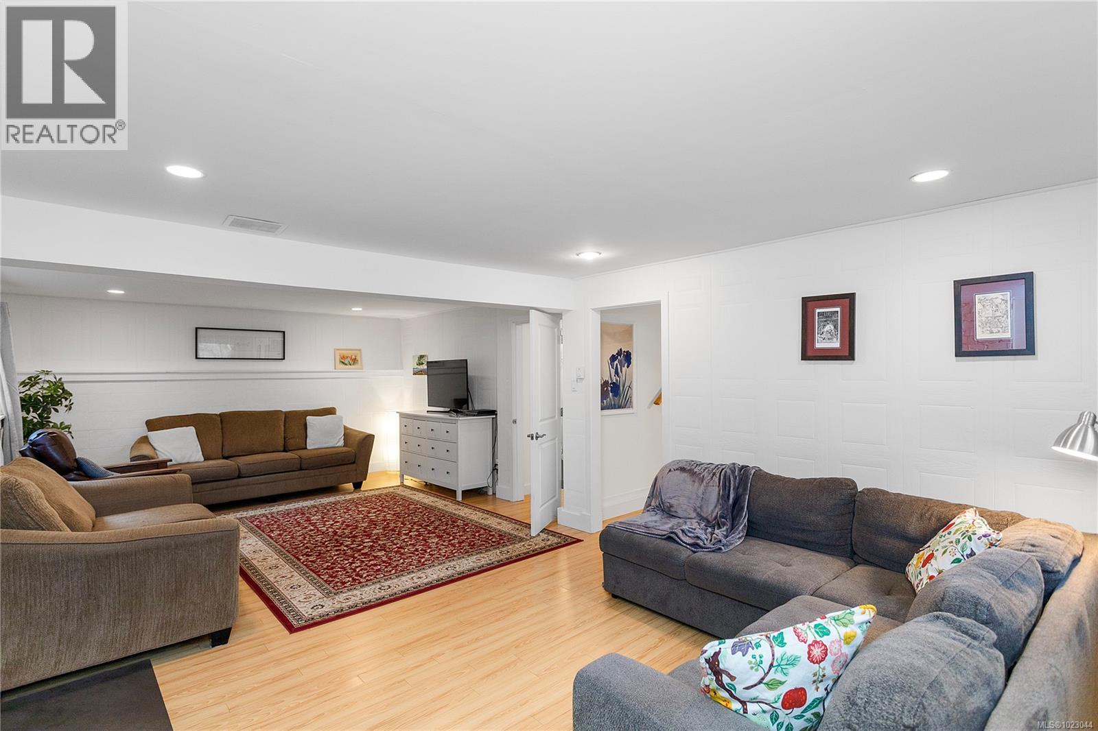 2373 Mcdivitt Dr, Nanoose Bay