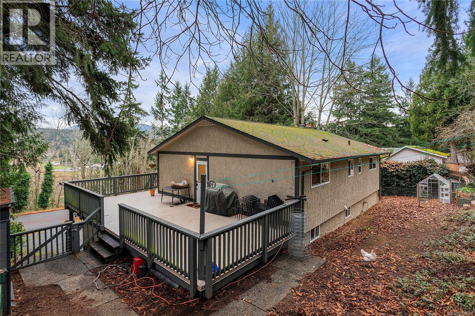 2373 Mcdivitt Dr, Nanoose Bay