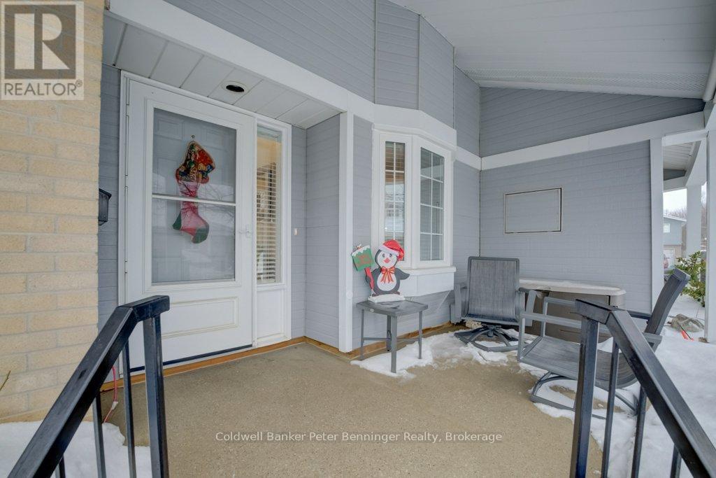 #16 874 ARLINGTON STREET - 2