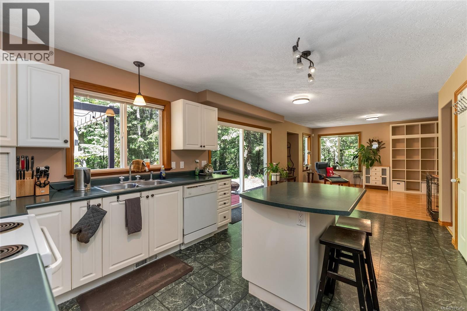 1850 Lakewood Rd, Shawnigan Lake