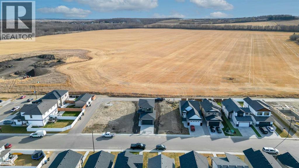 6 Ian Way, Sylvan Lake