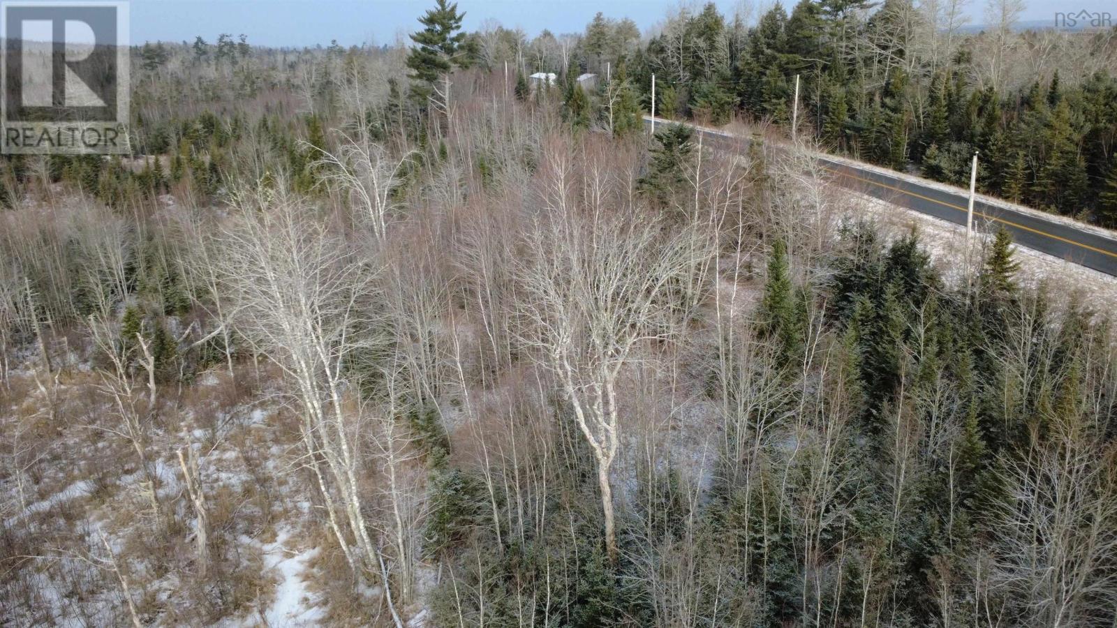 Property 11 of 17 of Lake Egmont Road W