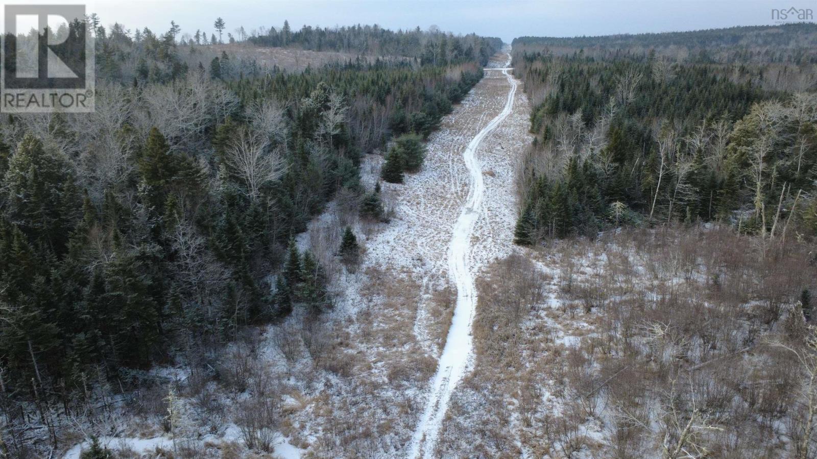 Property 15 of 17 of Lake Egmont Road W