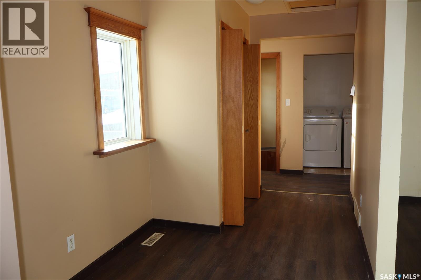 52 2ND AVENUE NE - 18