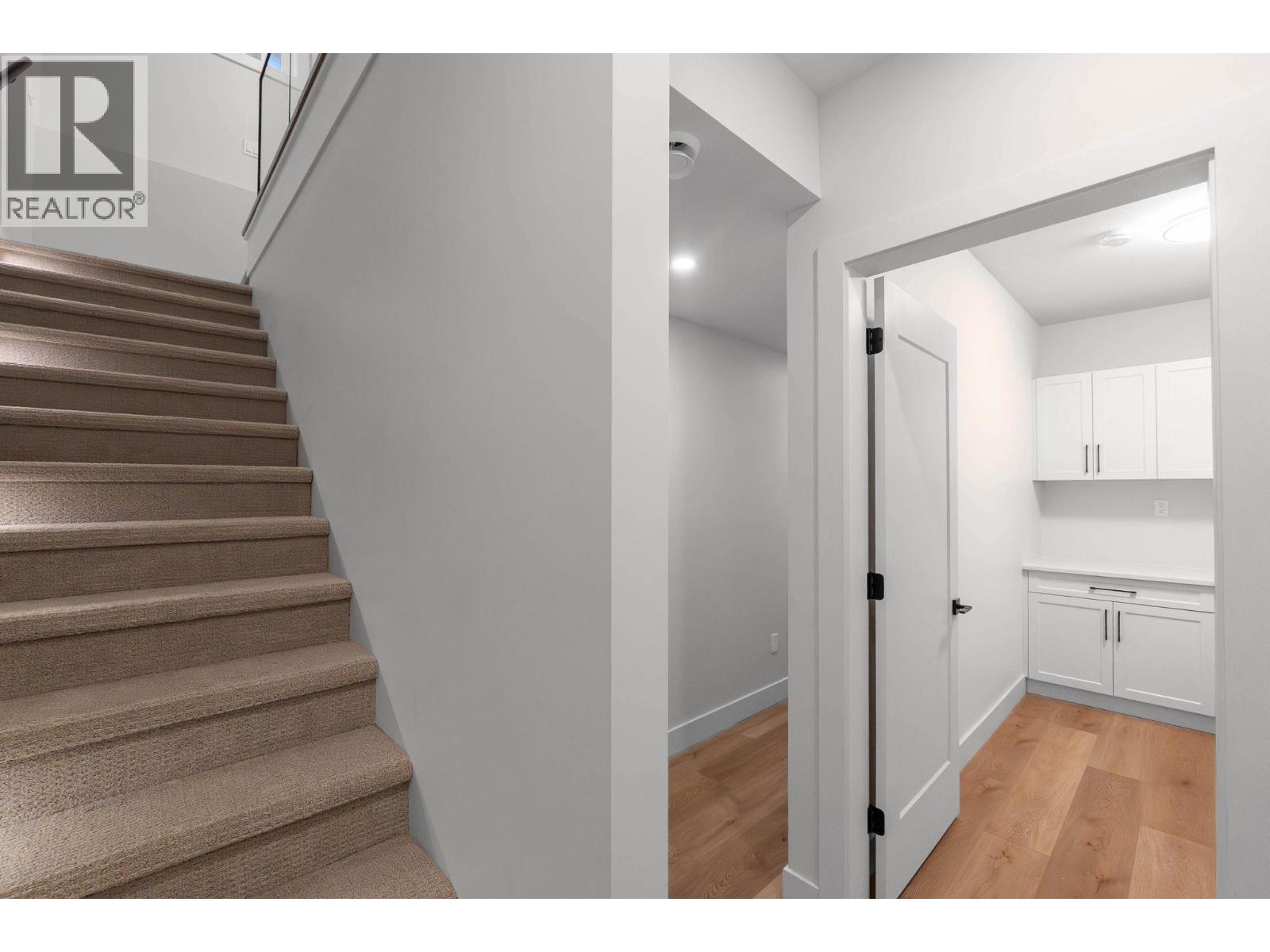  1671 Harbour View Crescent, Kelowna