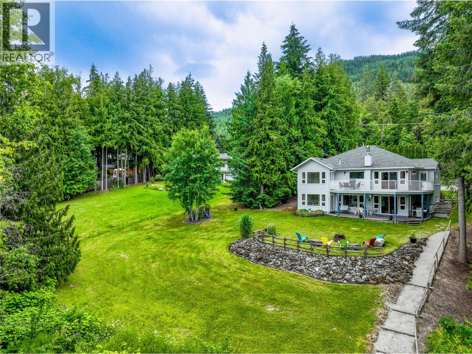  4283 Eagle Bay Road, Eagle Bay