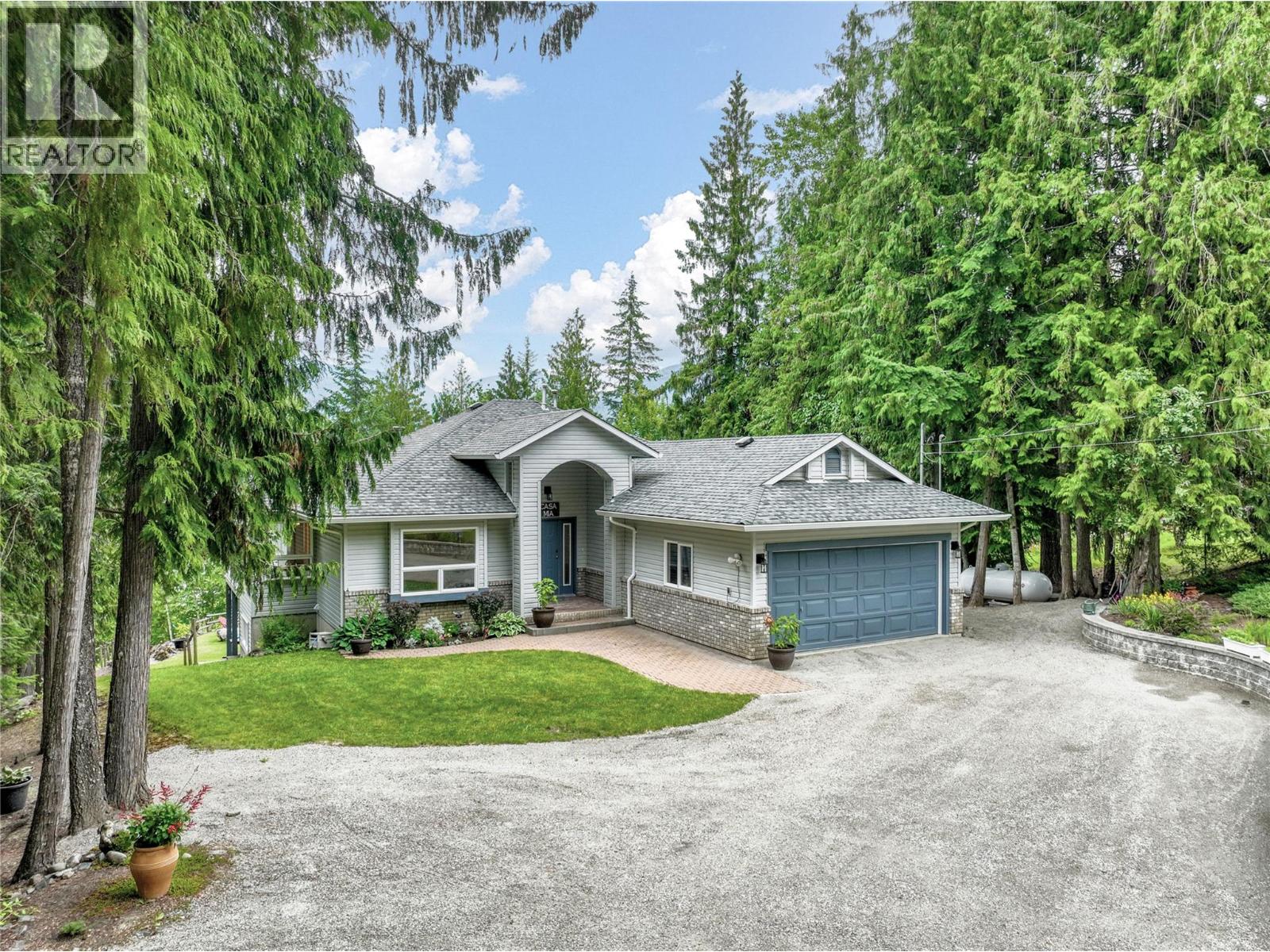  4283 Eagle Bay Road, Eagle Bay