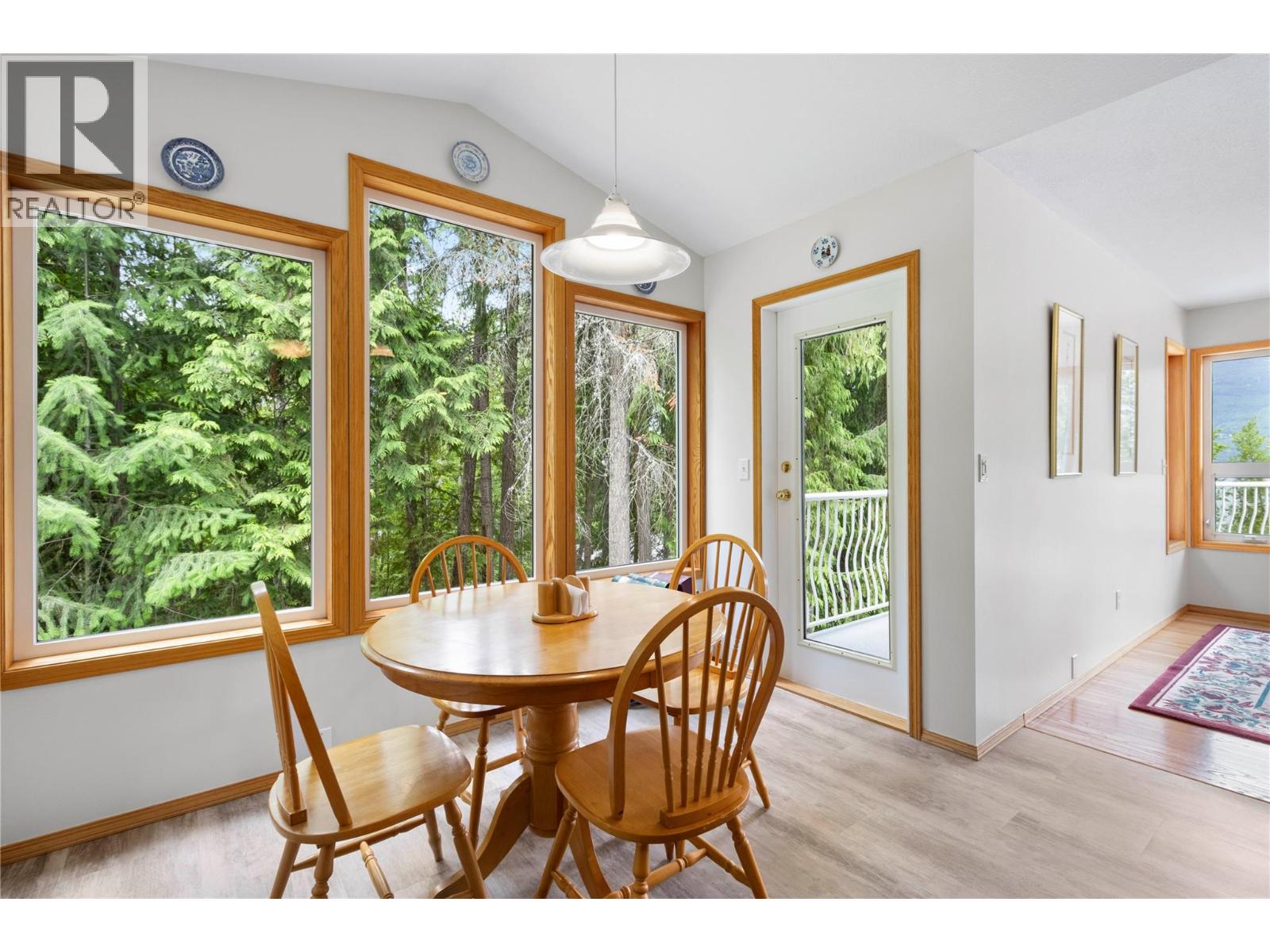  4283 Eagle Bay Road, Eagle Bay