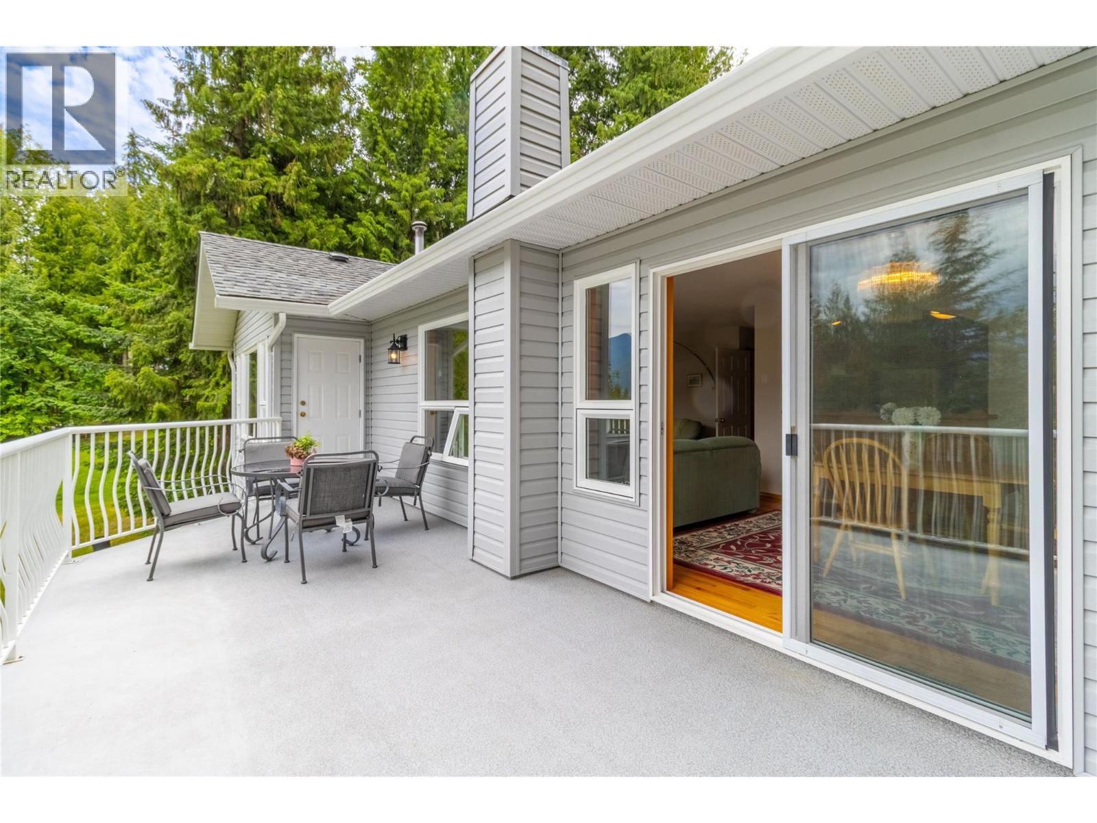  4283 Eagle Bay Road, Eagle Bay