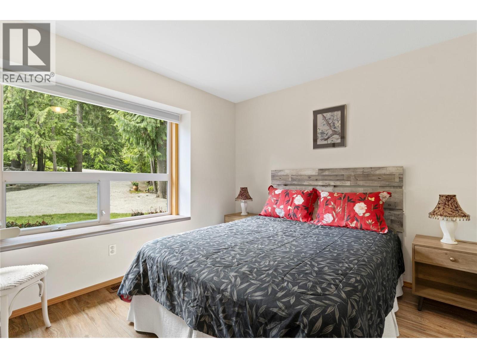  4283 Eagle Bay Road, Eagle Bay