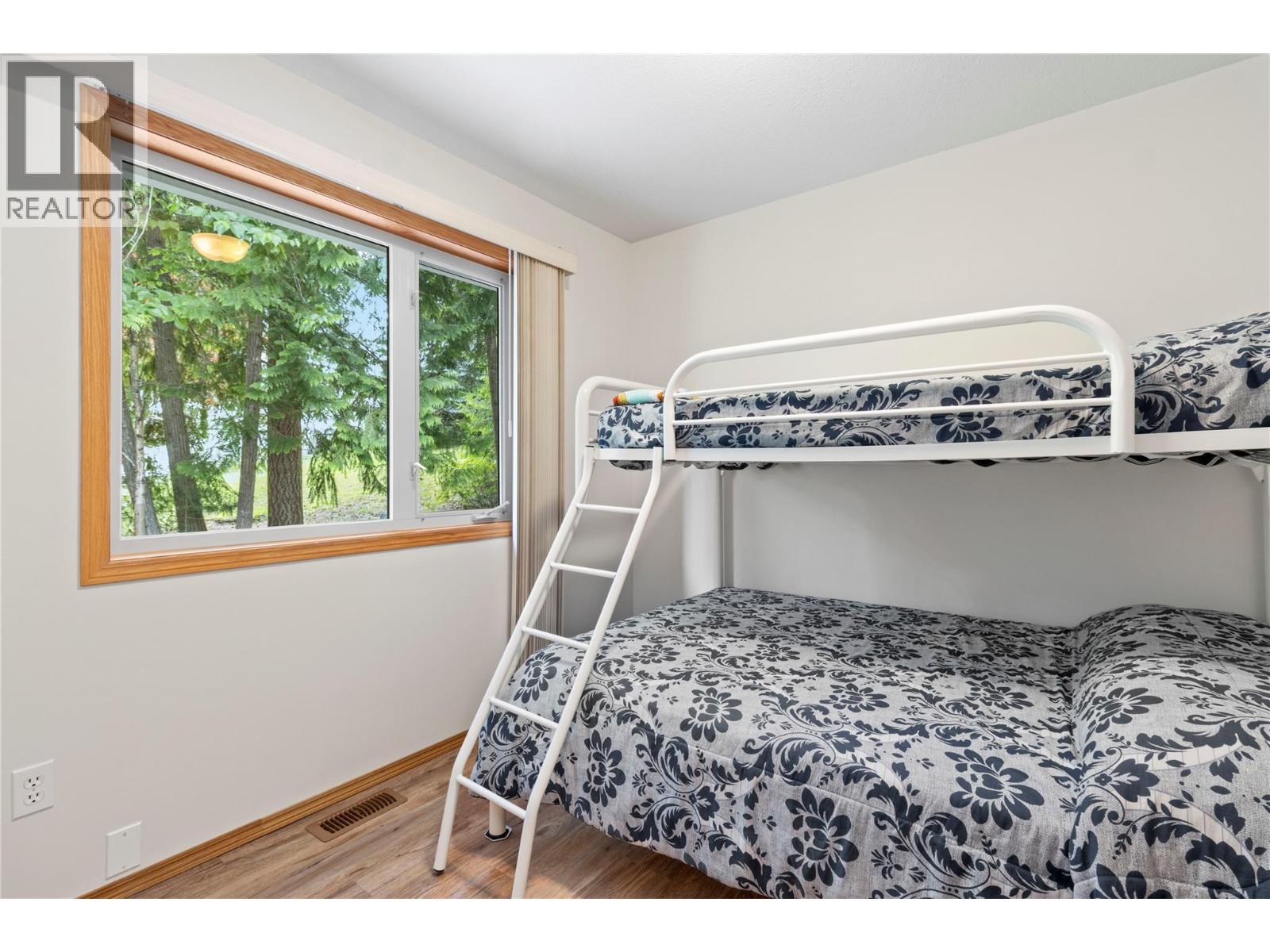  4283 Eagle Bay Road, Eagle Bay