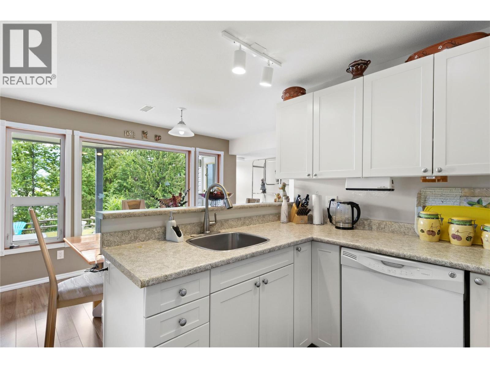  4283 Eagle Bay Road, Eagle Bay