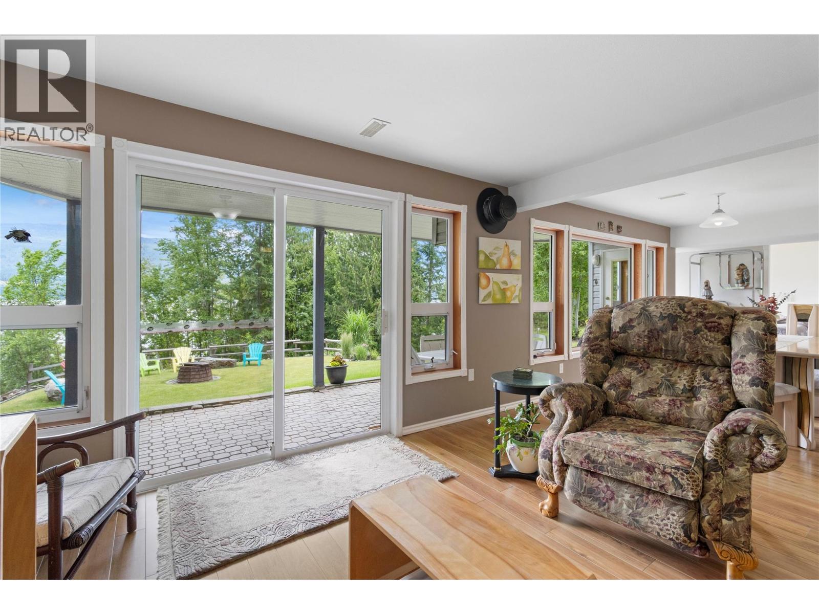  4283 Eagle Bay Road, Eagle Bay