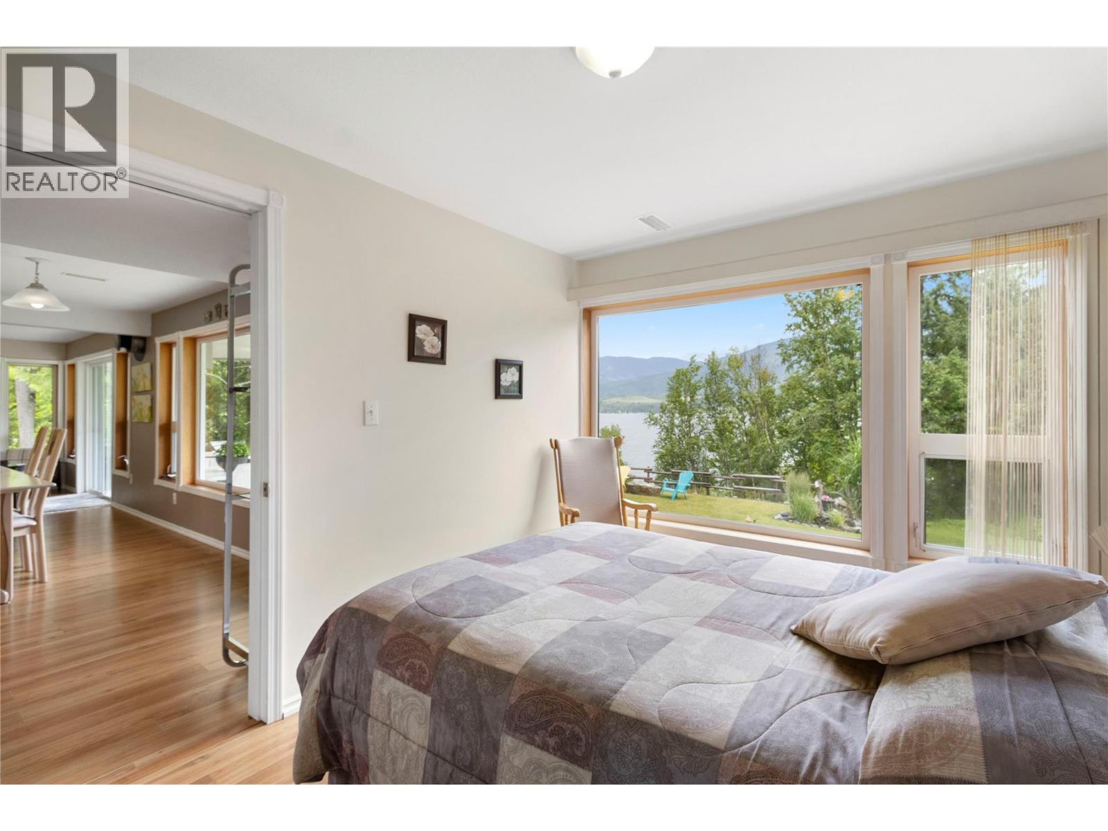  4283 Eagle Bay Road, Eagle Bay