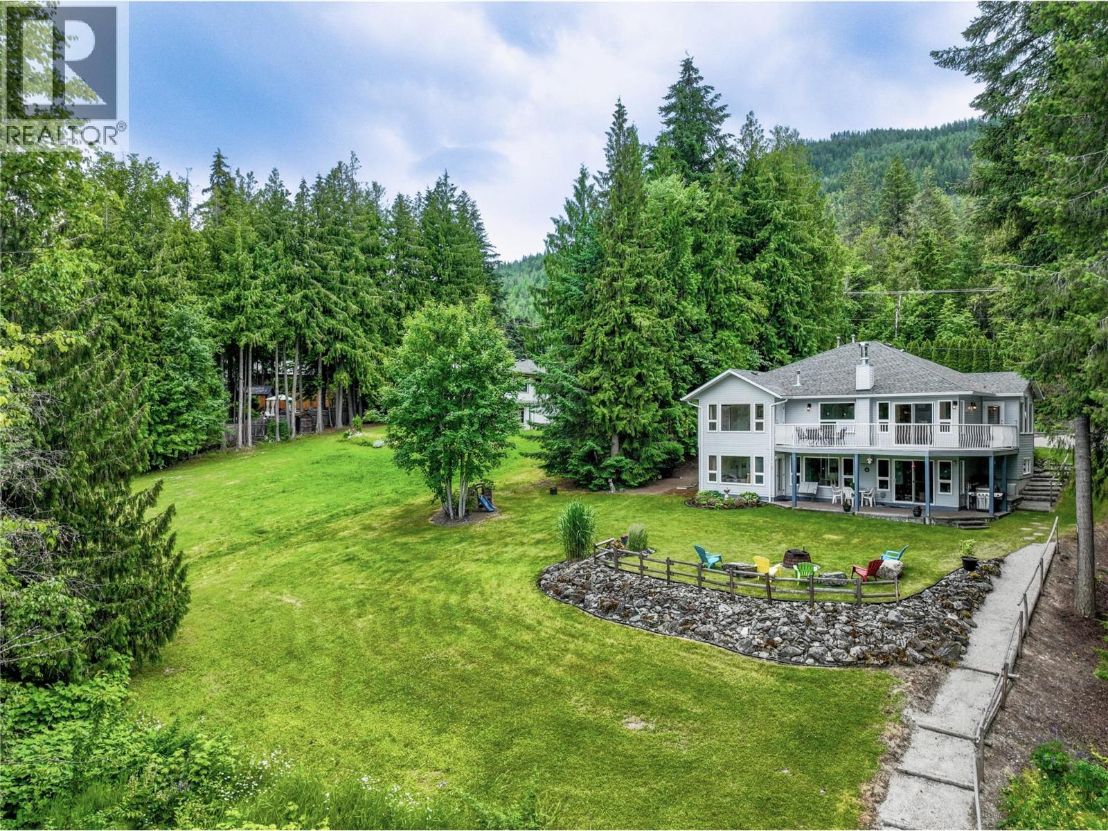  4283 Eagle Bay Road, Eagle Bay