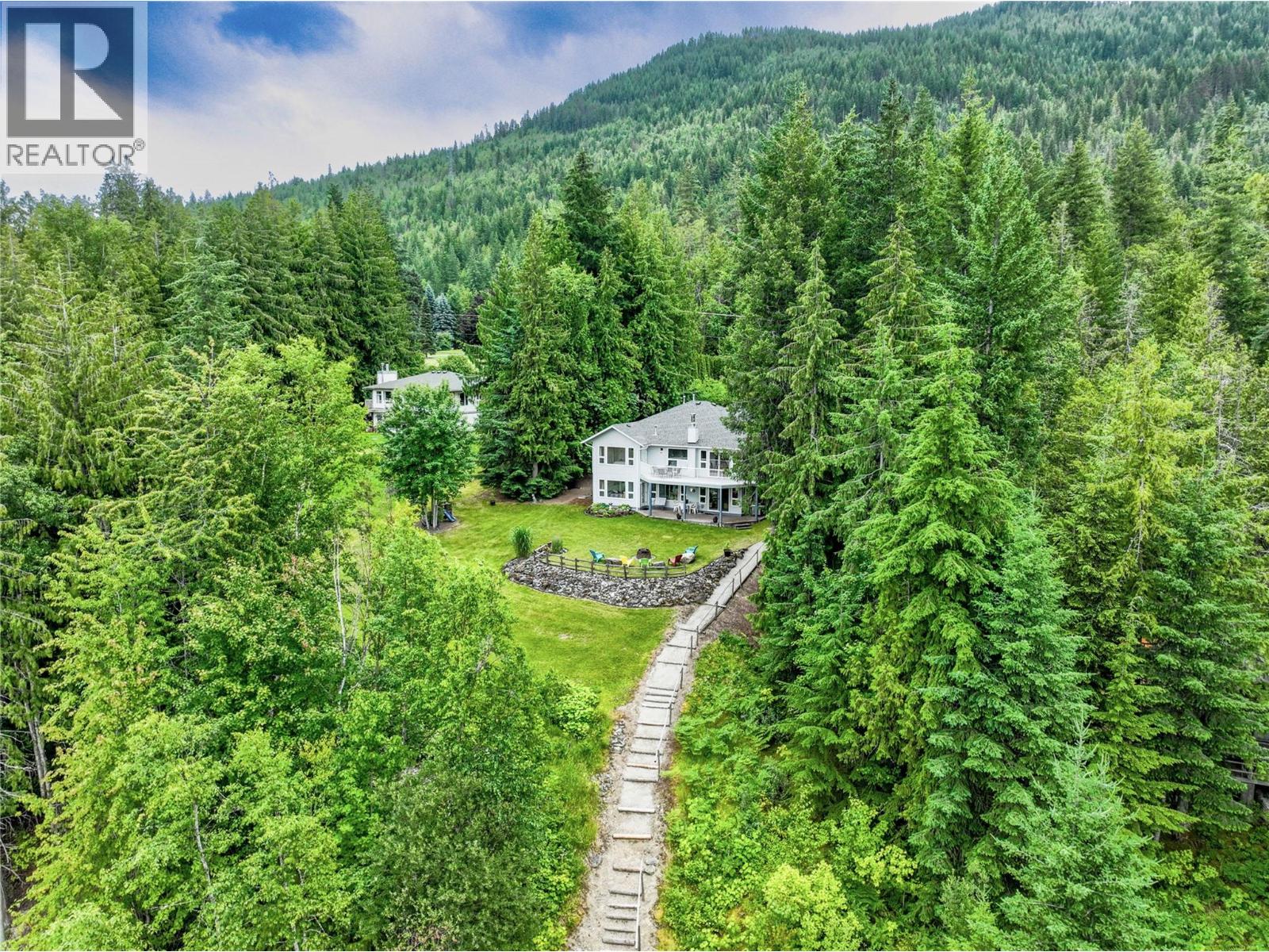  4283 Eagle Bay Road, Eagle Bay