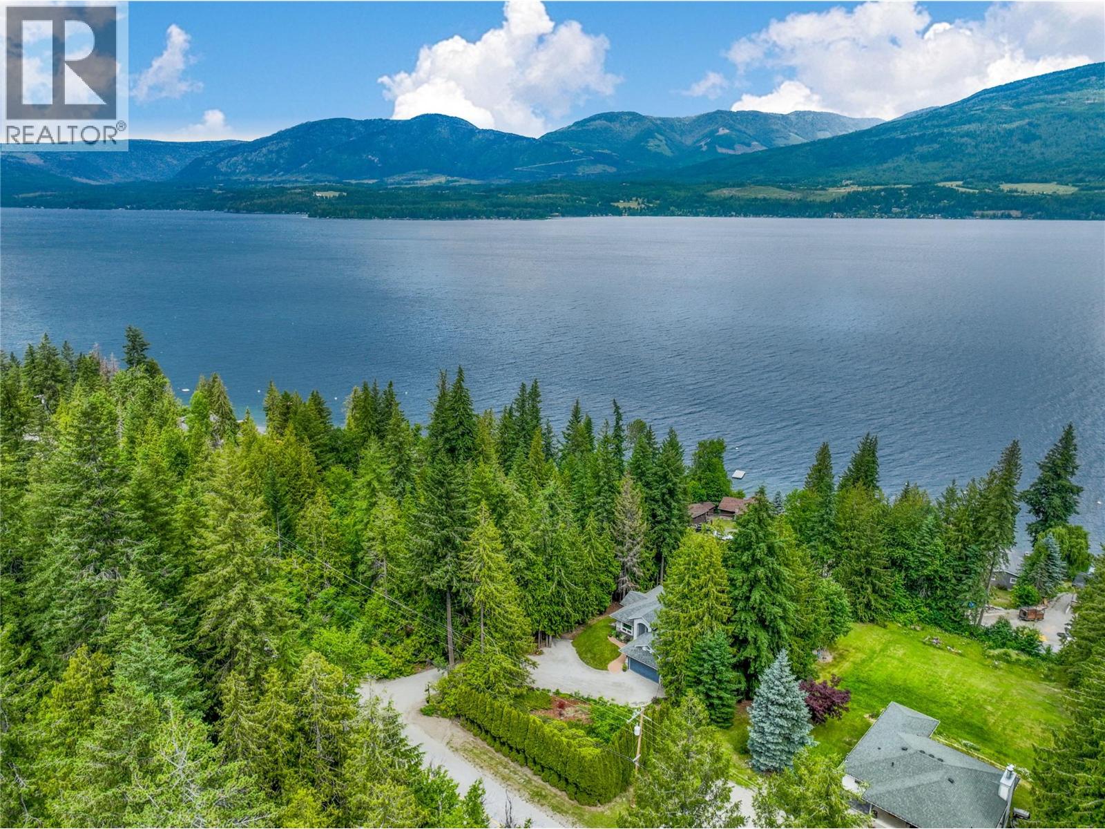  4283 Eagle Bay Road, Eagle Bay