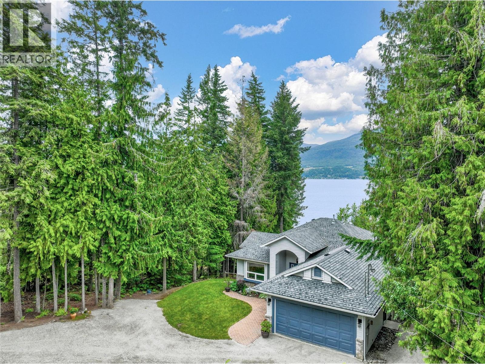  4283 Eagle Bay Road, Eagle Bay