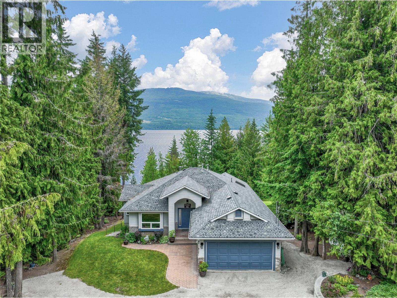  4283 Eagle Bay Road, Eagle Bay