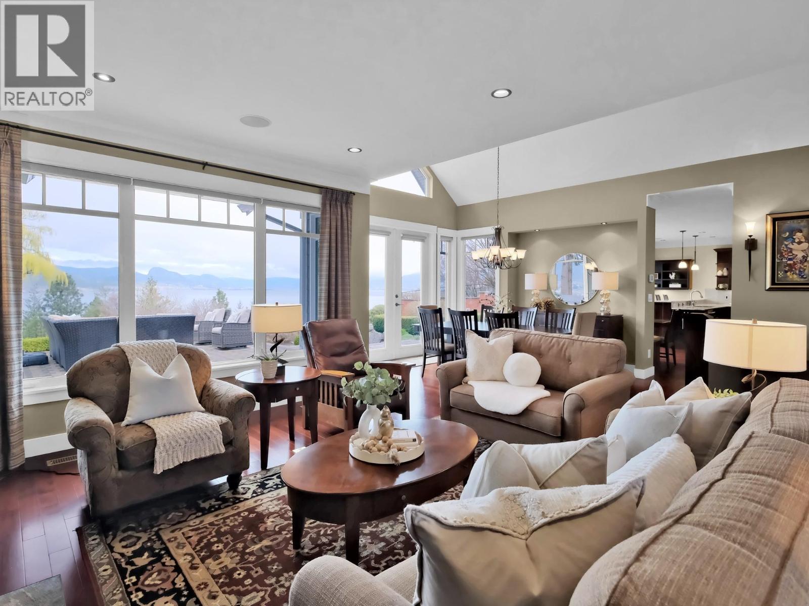 162 VANCOUVER Place, Penticton