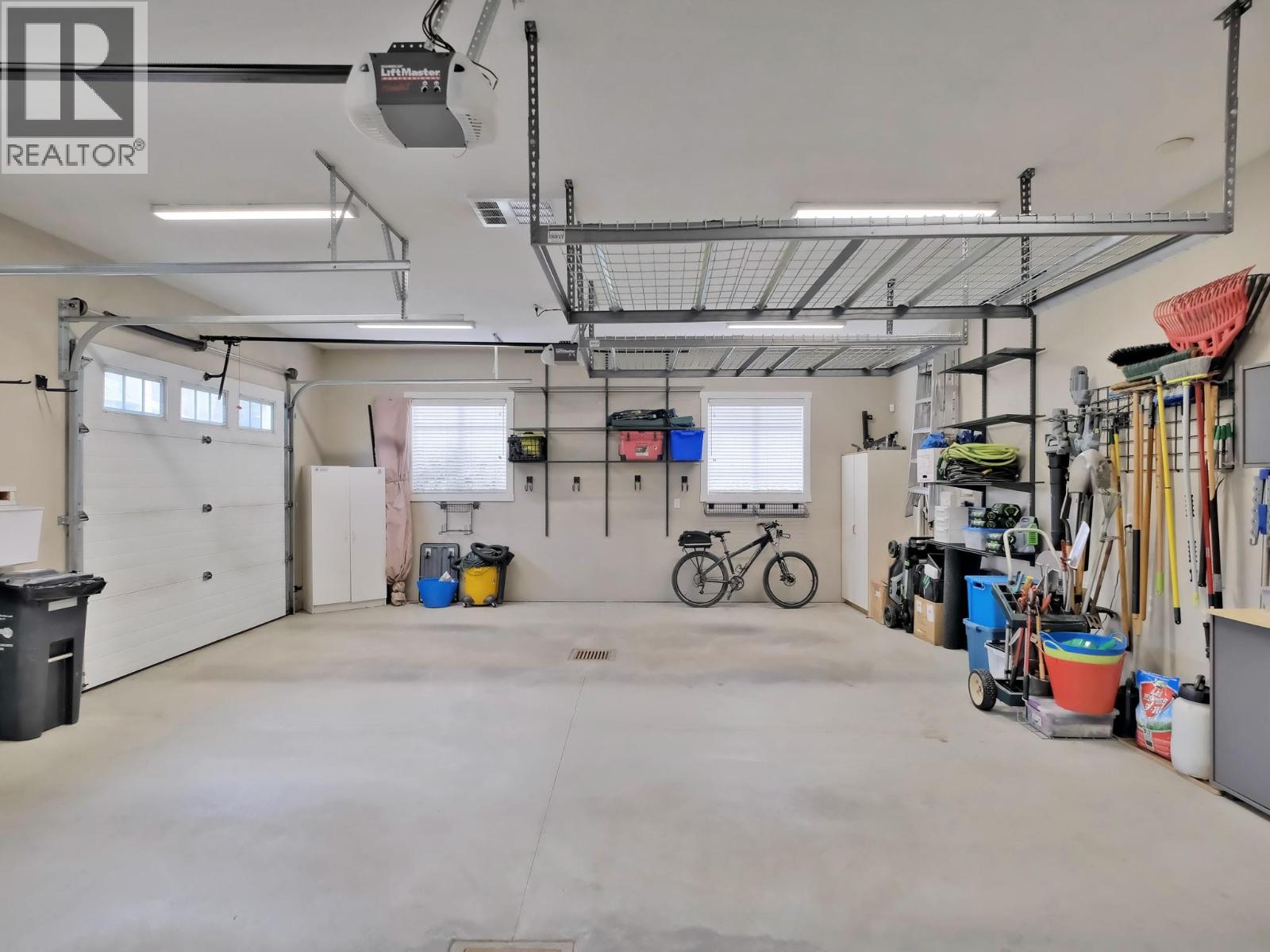 162 VANCOUVER Place, Penticton