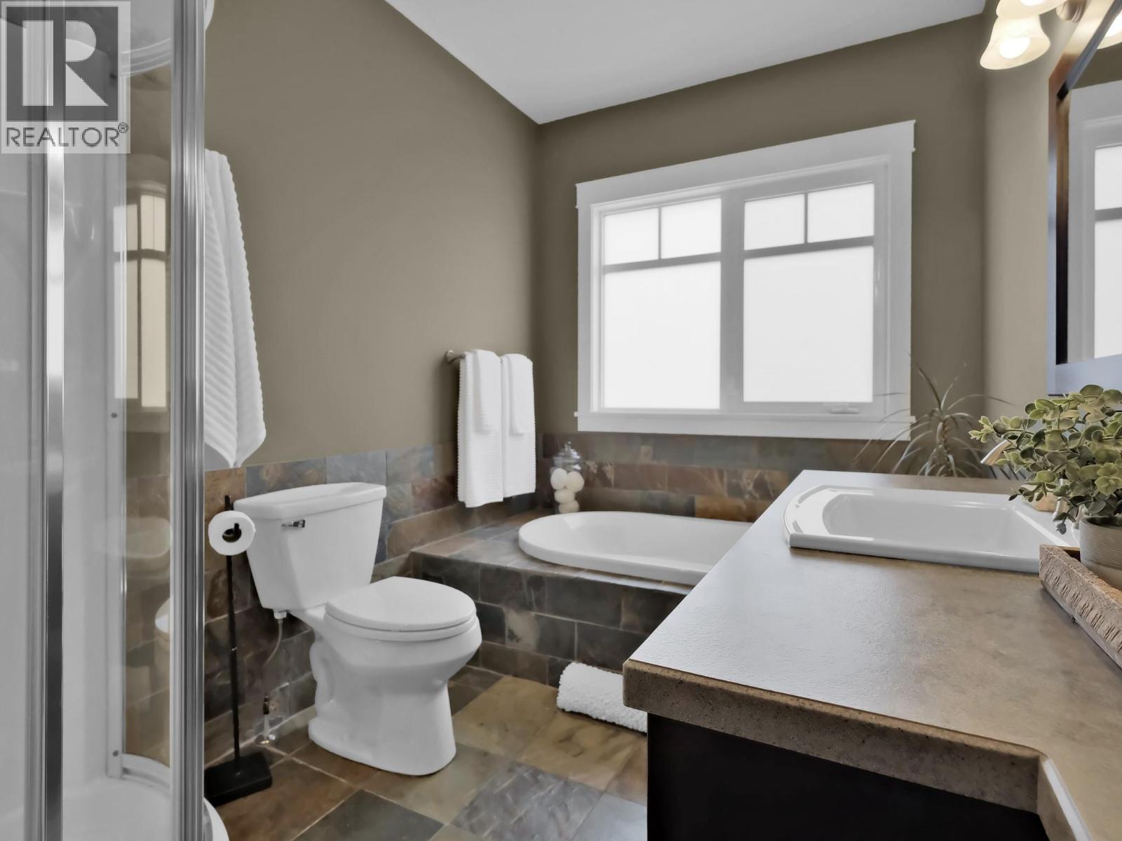 162 VANCOUVER Place, Penticton