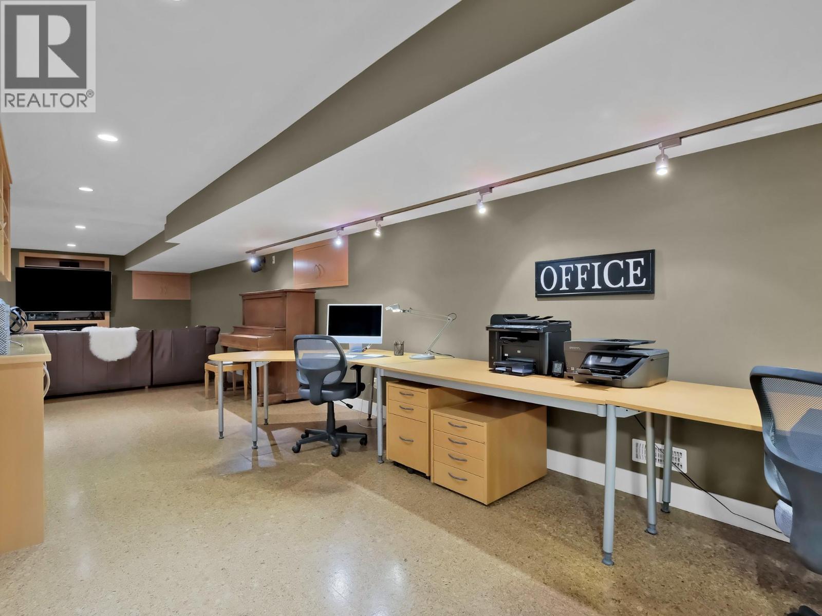 162 VANCOUVER Place, Penticton