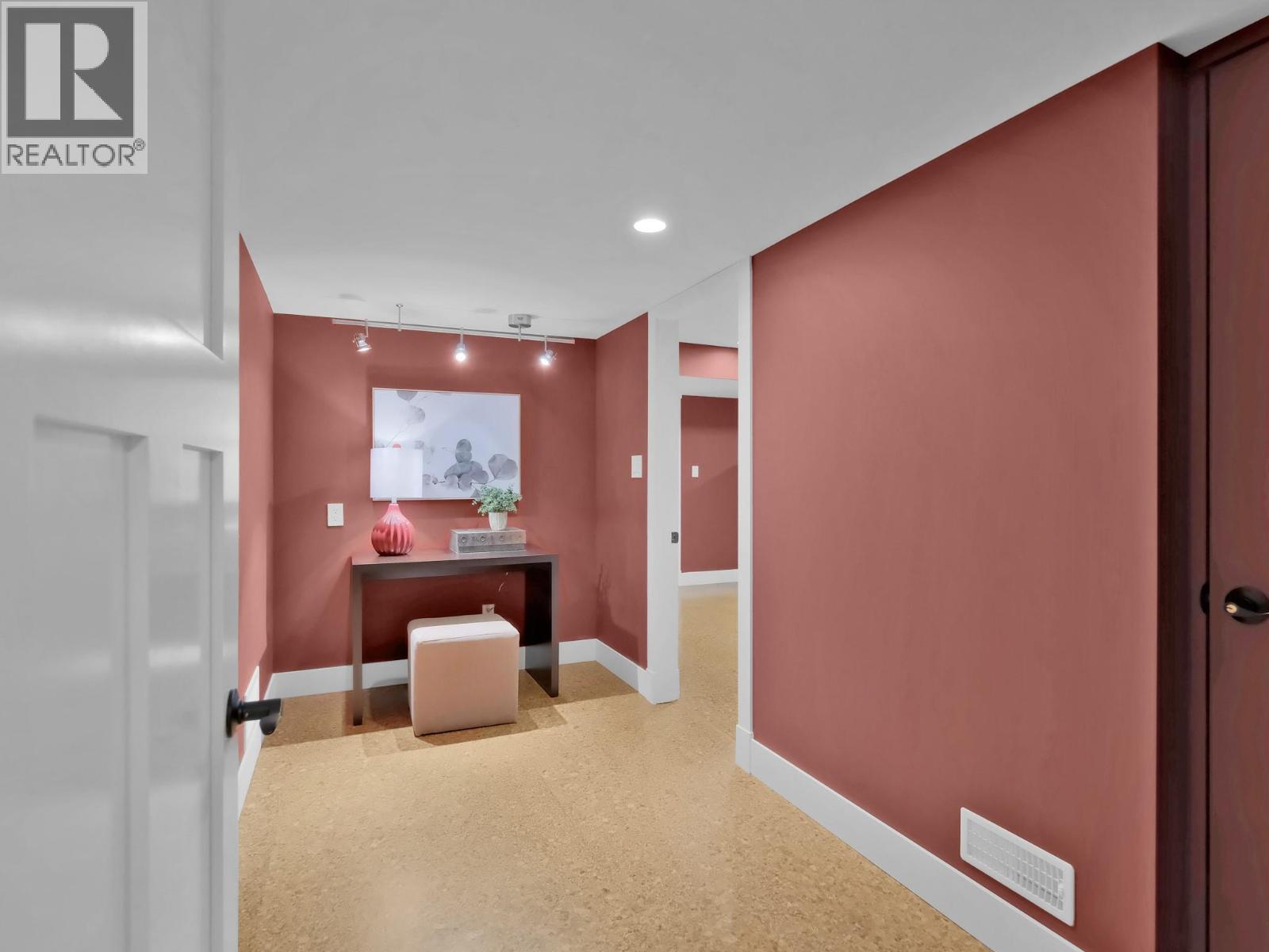 162 VANCOUVER Place, Penticton