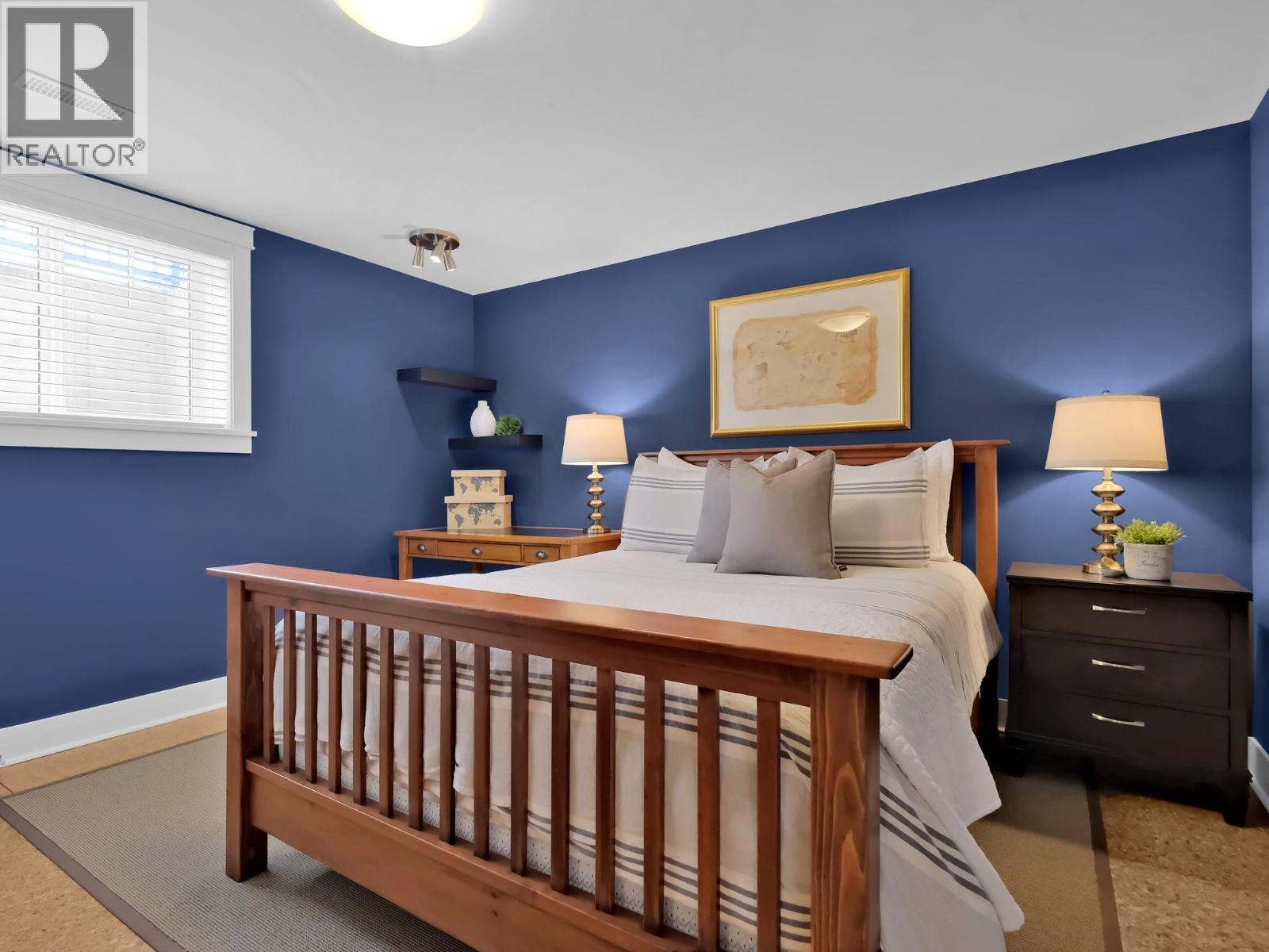 162 VANCOUVER Place - 54