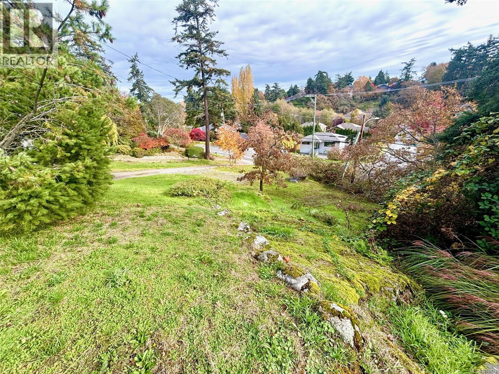  3904 Wilkinson Road, Saanich