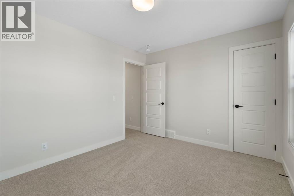 338 Rivercrest Road, Cochrane