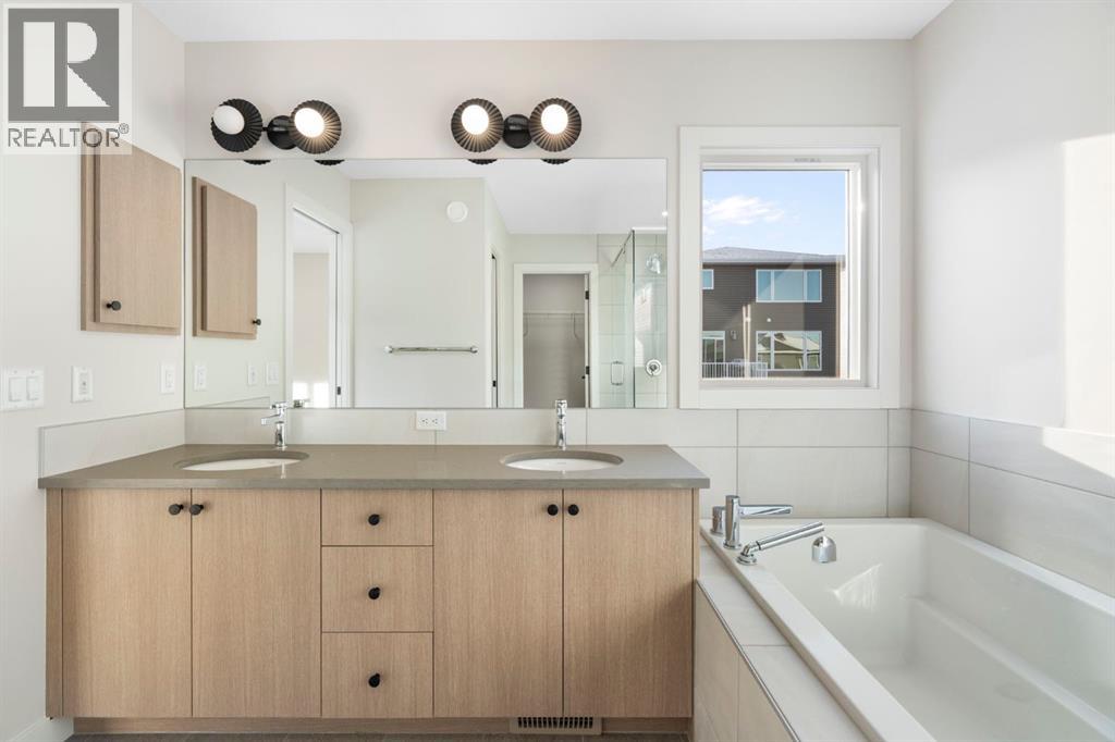 338 Rivercrest Road, Cochrane