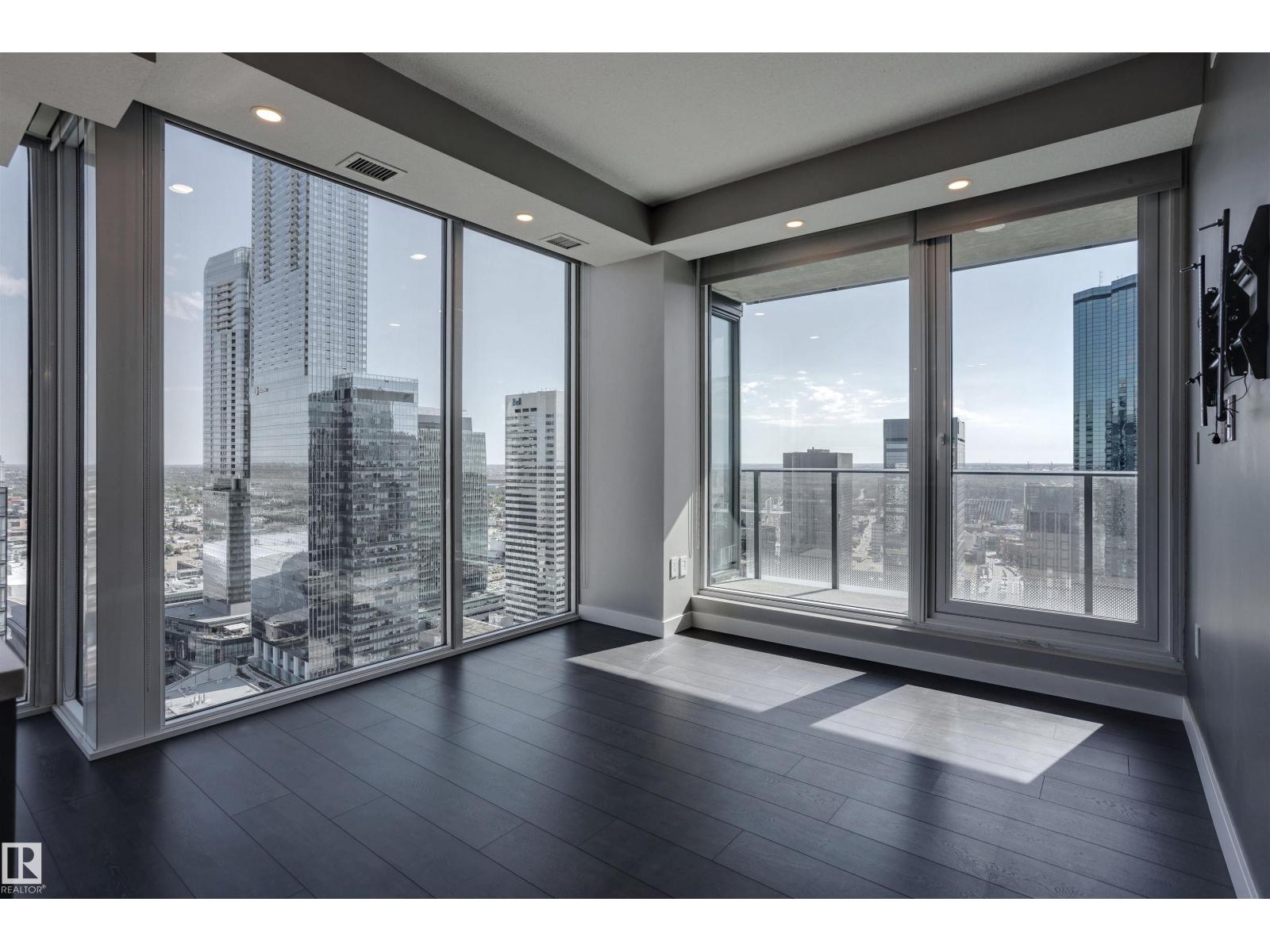 
          3303 10180 103 Street NW
            <br/>
            <span>Edmonton</span>
            , 
            <span>AB</span>
             <span>T5J0L1</span>
         - Photo 18