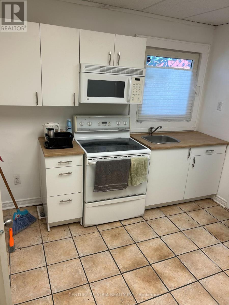 41 BLOOR STREET E - 18