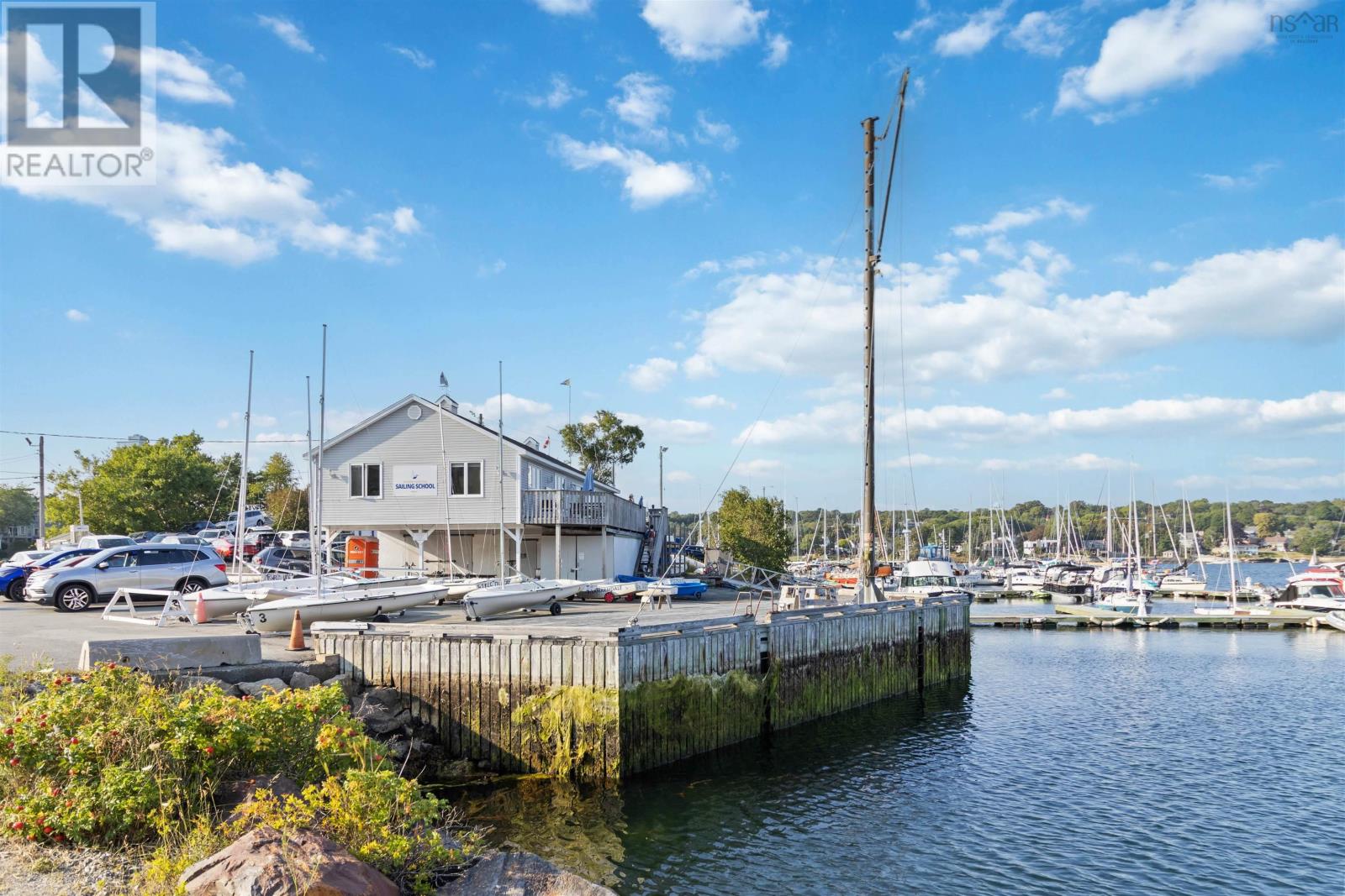 Property 27 of 31 of 407 12 Spinnaker Drive