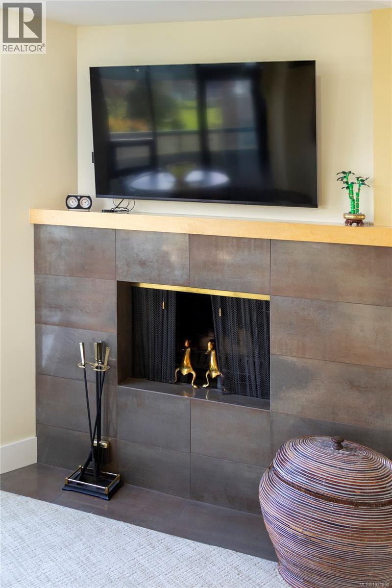 503 2605 Windsor Road, Oak Bay