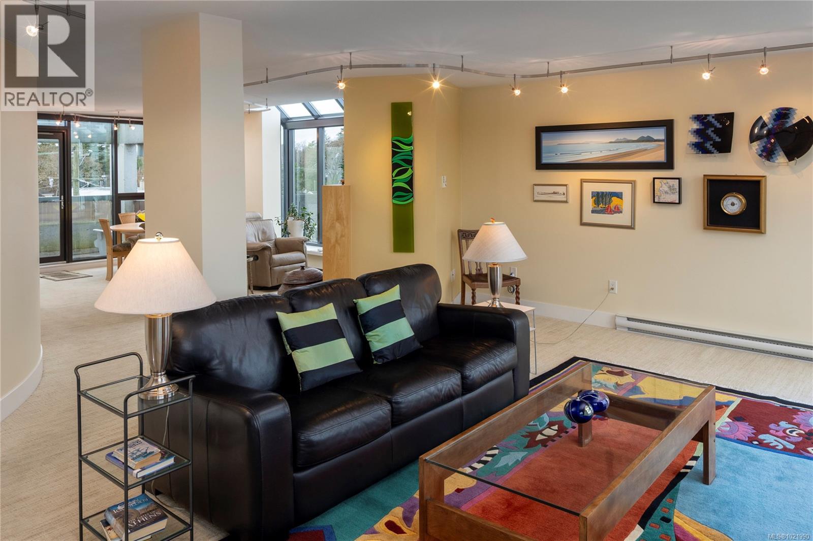 503 2605 Windsor Road, Oak Bay